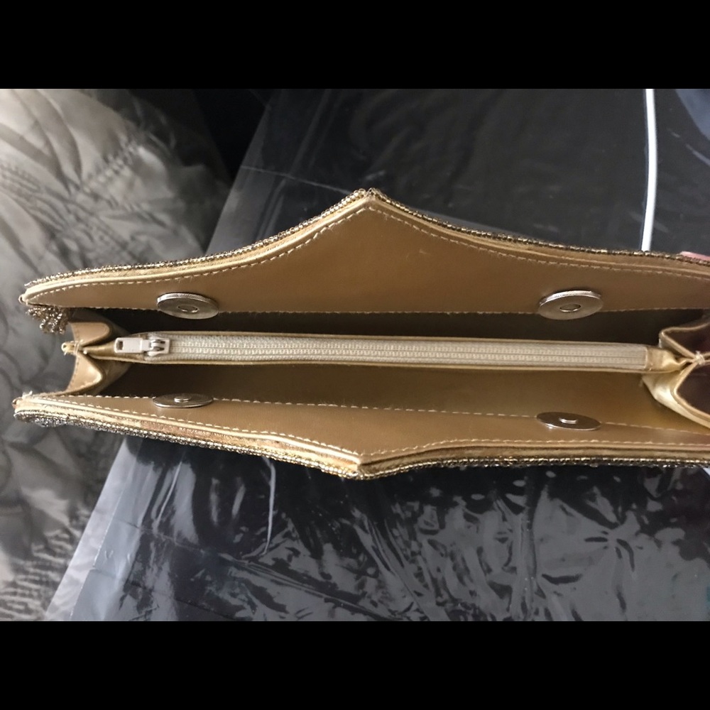 Purse - Picture 4 of 4